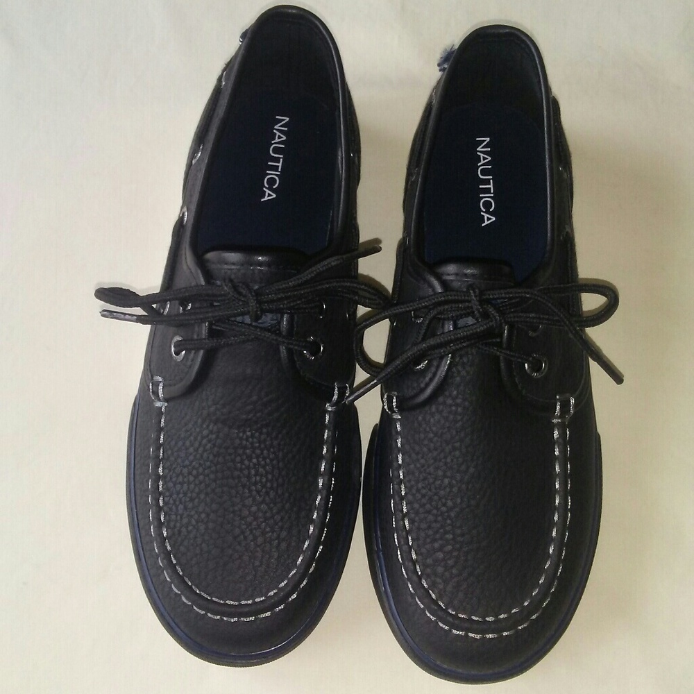 NEW Nautica Shoe